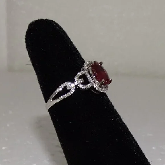 STUNNING DESIGN!! DIAMONDS & RUBY14K RING - Picture 10 of 11